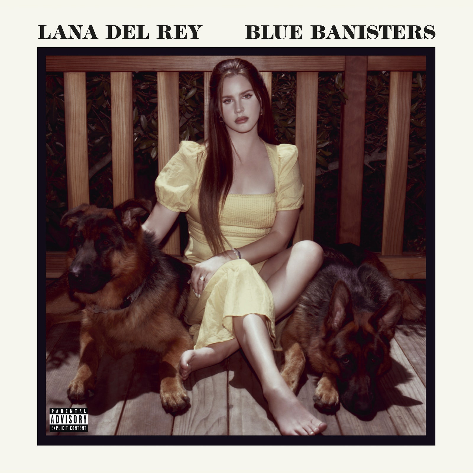 Lana Del Rey rampes bleues